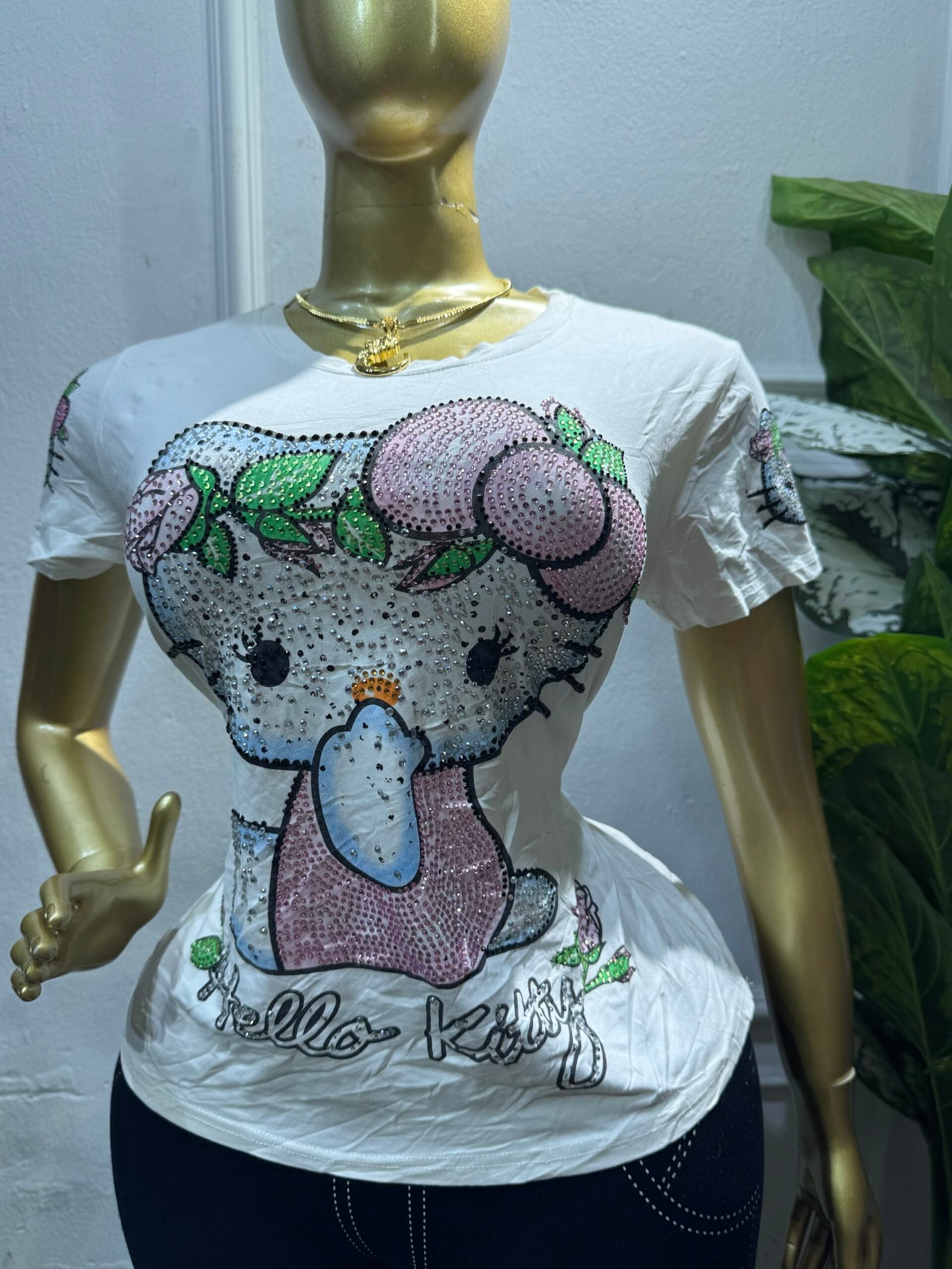 Size 12 colour-white